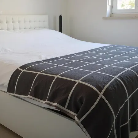 2 Bedroom Gorgeous In Apartman *
