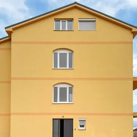 Apartman 2 Bedroom Gorgeous In
