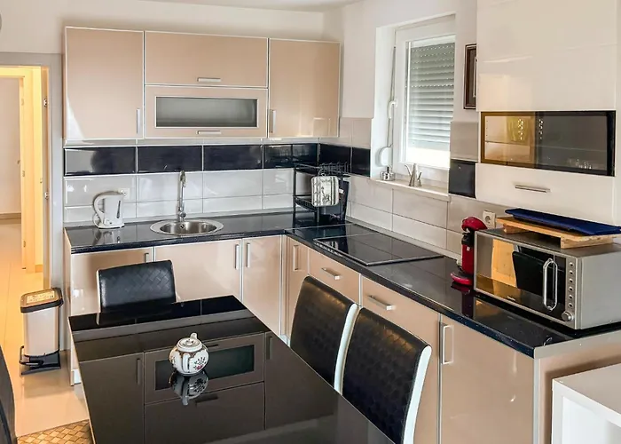 2 Bedroom Gorgeous In * Novi Vinodolski